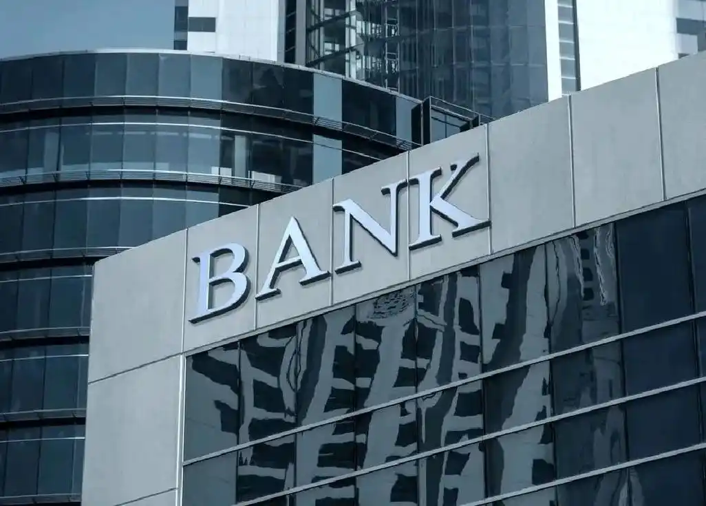 Monetary Policy Divergence and Global Liquidity Restructuring The Rise of a Multipolar Monetary System and the New Liquidity Landscape